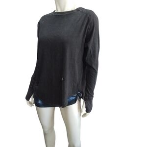NWOT Zella Relaxed Long Sleeve Thumb holes T-shirt In Washed Black (A)